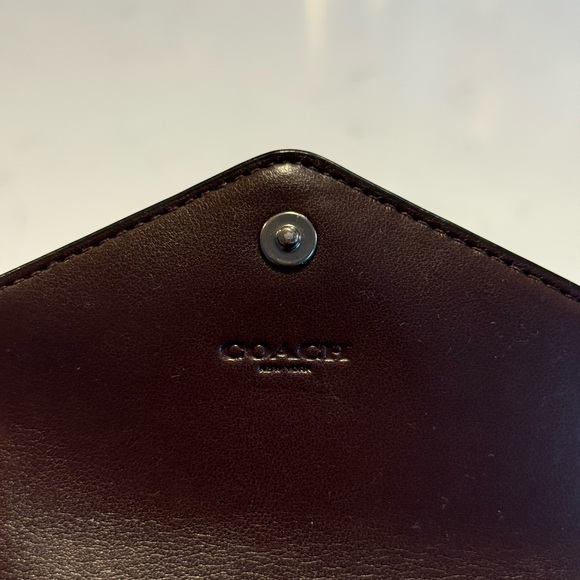 Coach Wyn Small Brown Leather Wallet with Floral Print - Picture 6 of 8